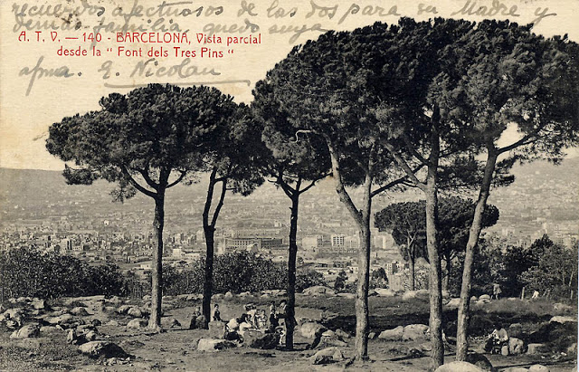 Postal antigua: vista de Barcelona desde la Font dels Tres Pins
