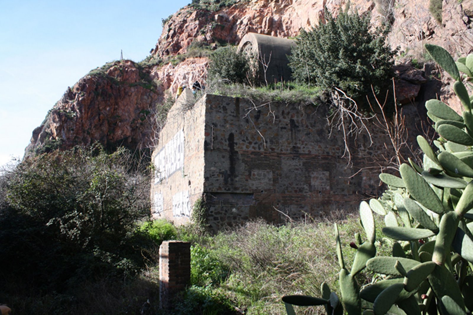 Búnker militar en la zona del Morrot
